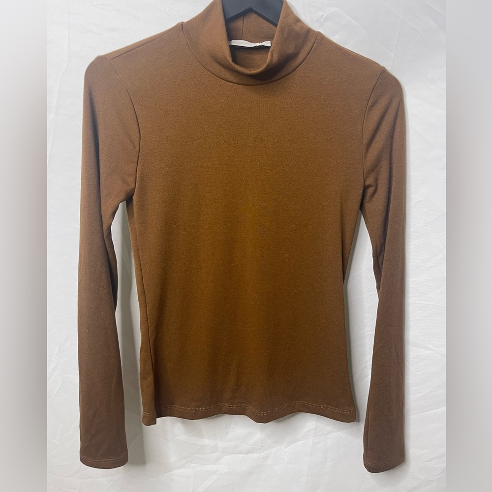 Long sleeve tan top